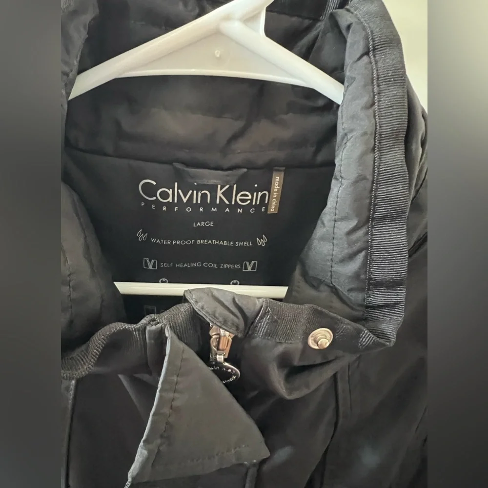 Calvin Klein Performance Jacket - Large - Picture 3 of 3